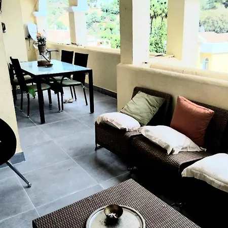 Bedroom, With A Share Bathroom In A Place *